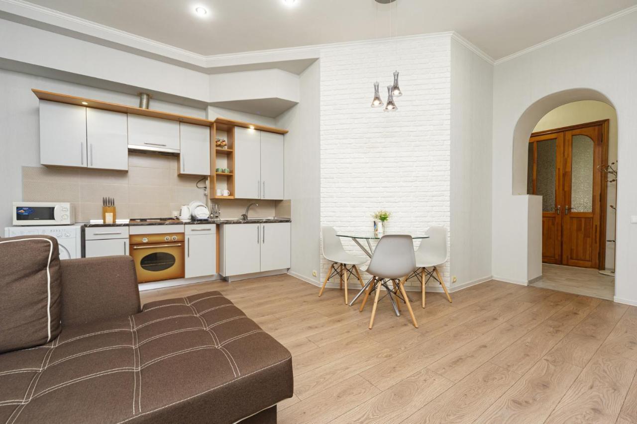 Apartment Zhukovskogo 17 Oldenburg Bagian luar foto
