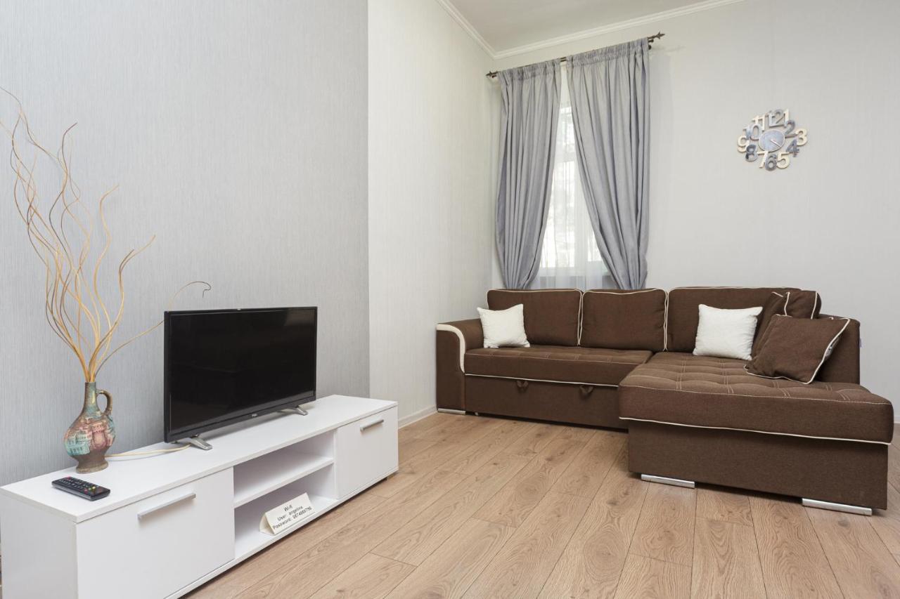 Apartment Zhukovskogo 17 Oldenburg Bagian luar foto
