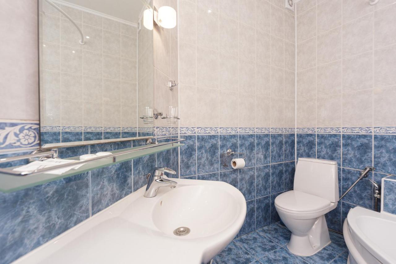 Apartment Zhukovskogo 17 Oldenburg Bagian luar foto